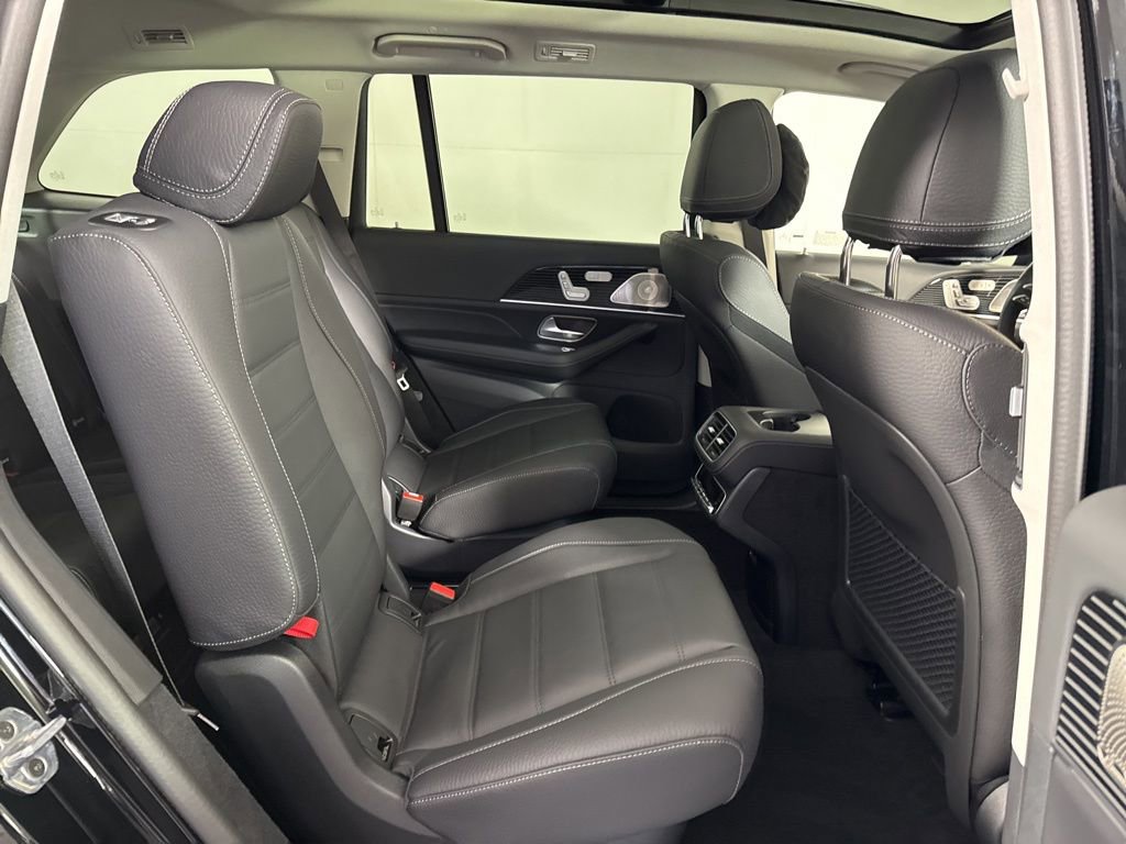 New 2026 Mercedes-Benz GLS 580 4MATIC image 16