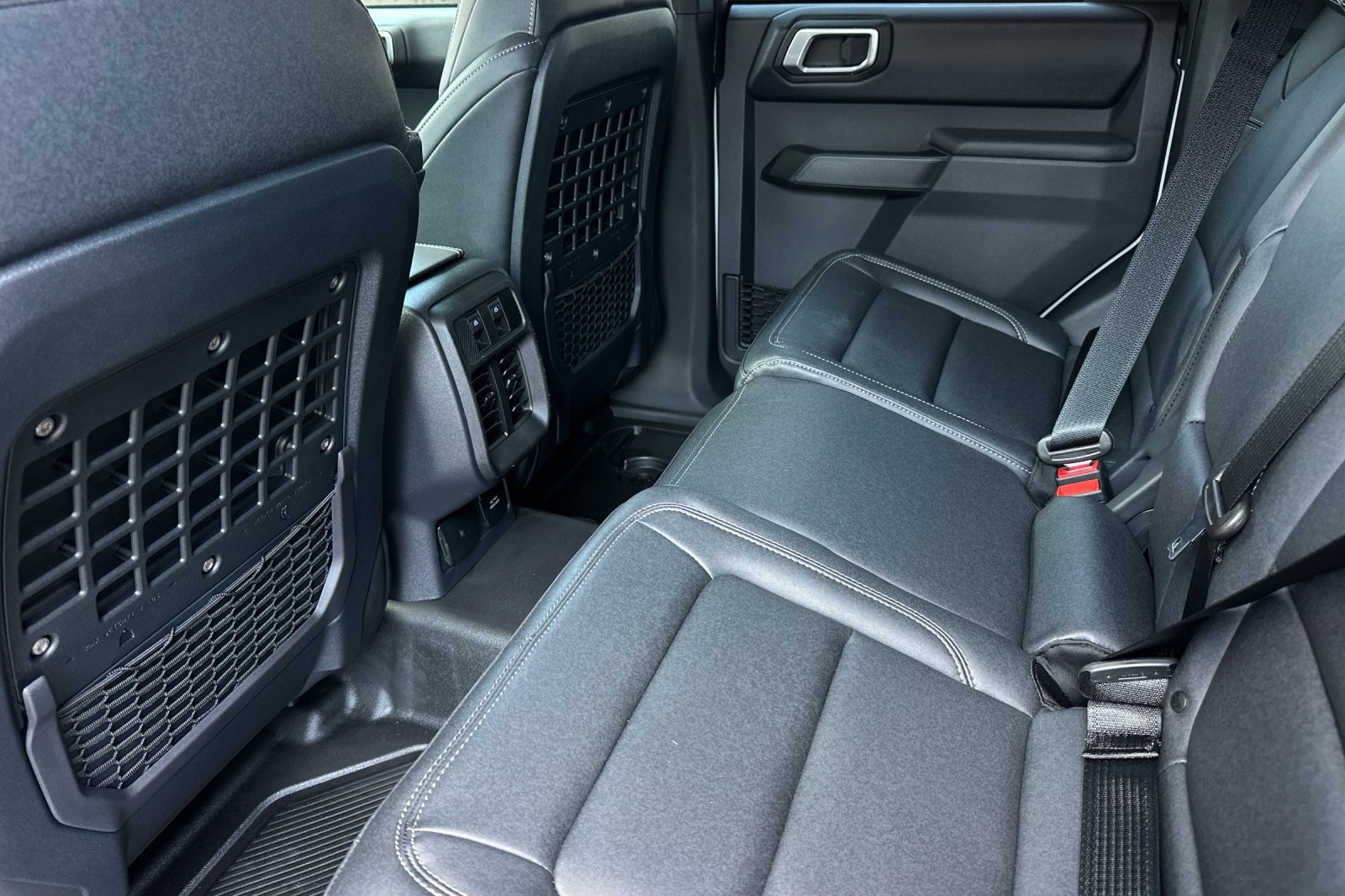 New 2026 Ford Bronco Badlands AWD/4WD image 11