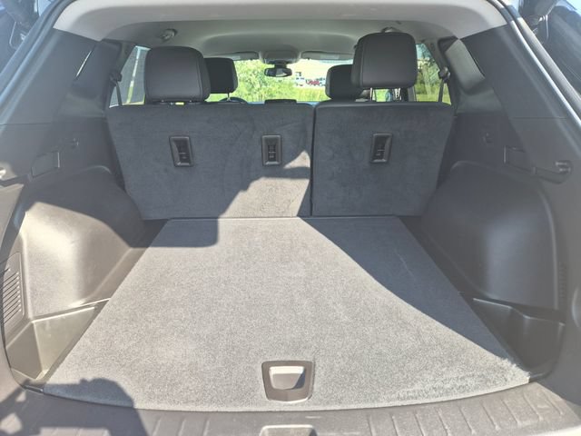 Used 2024 Chevrolet Blazer LT FWD image 12