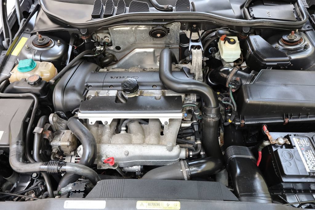 Used 2004 Volvo C70 HT FWD image 39