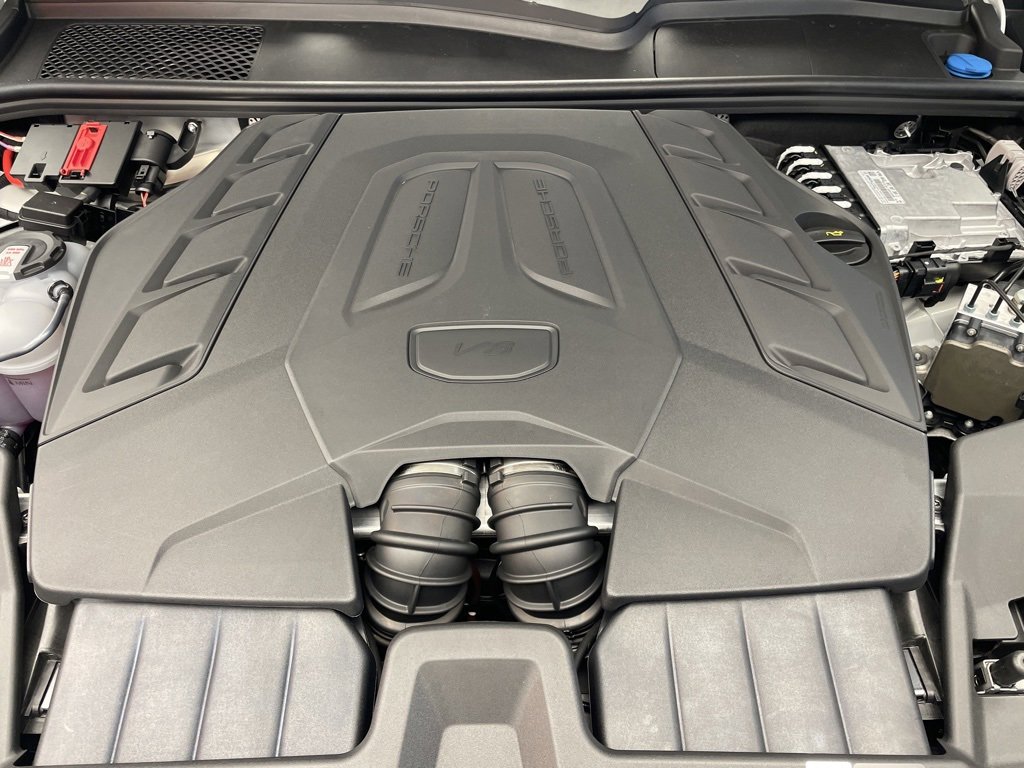 New 2026 Porsche Cayenne GTS image 16