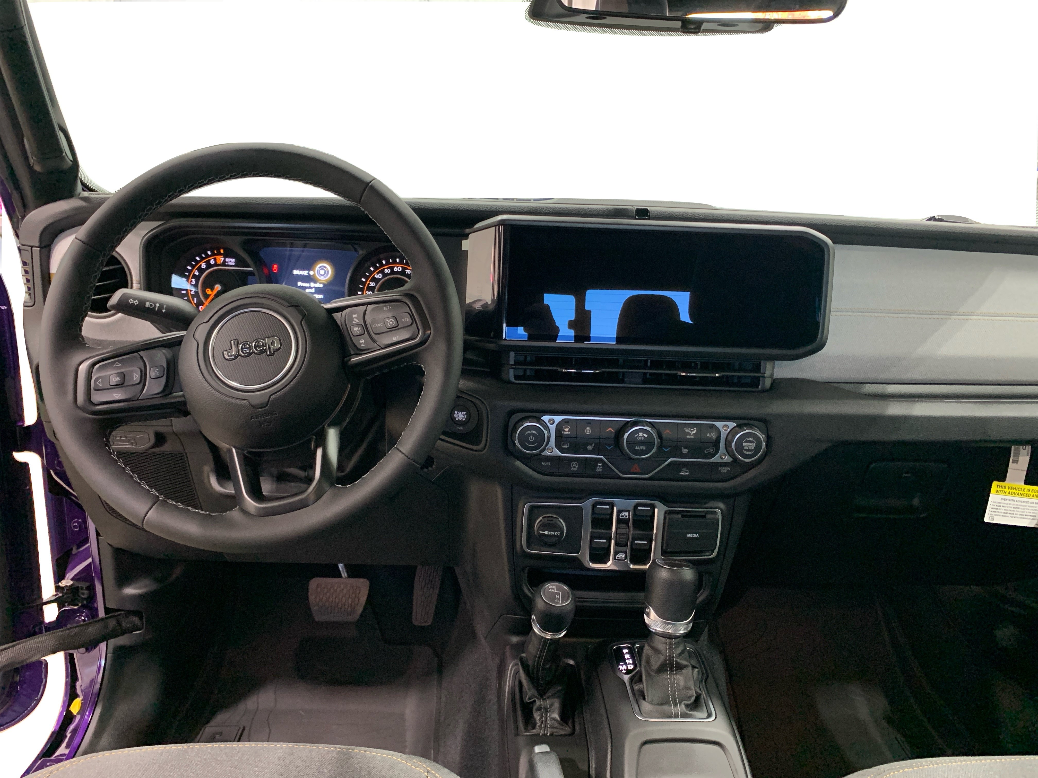 New 2026 Jeep Gladiator Sport AWD/4WD image 18
