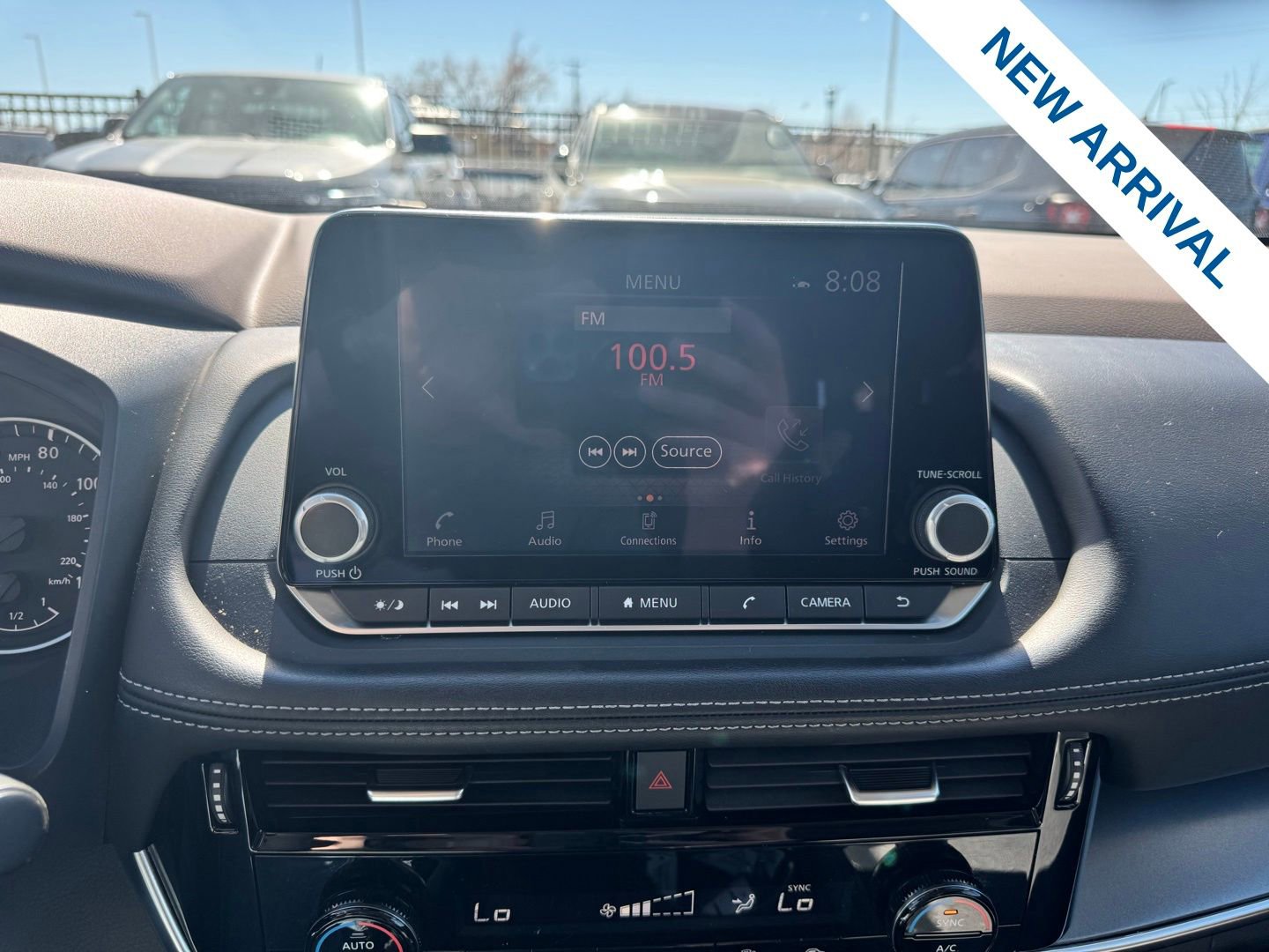 Used 2022 Nissan Rogue SV image 24