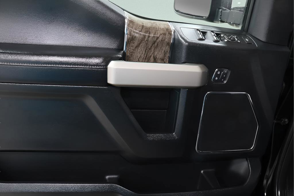 Used 2017 Ford F250 Lariat w/ Lariat Ultimate Package image 23