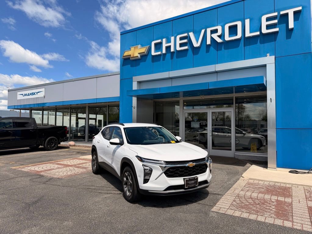 Used 2024 Chevrolet Trax LT w/ Driver Confidence Package FWD video 1