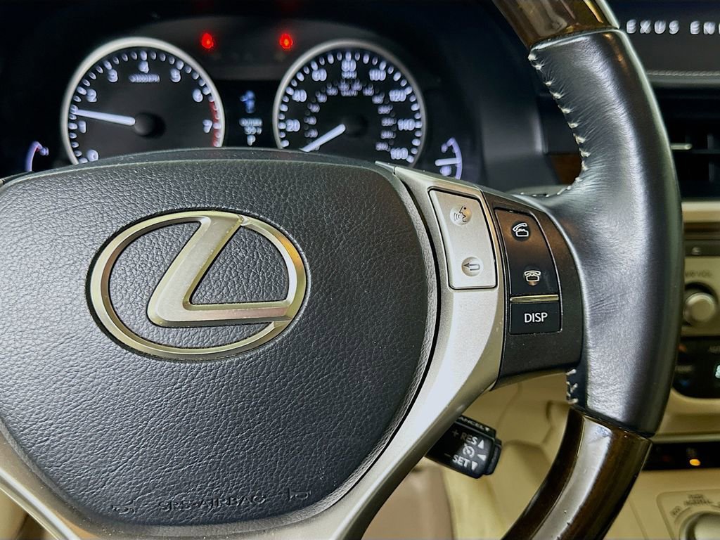 Used 2015 Lexus ES 350 w/ Luxury Package image 24