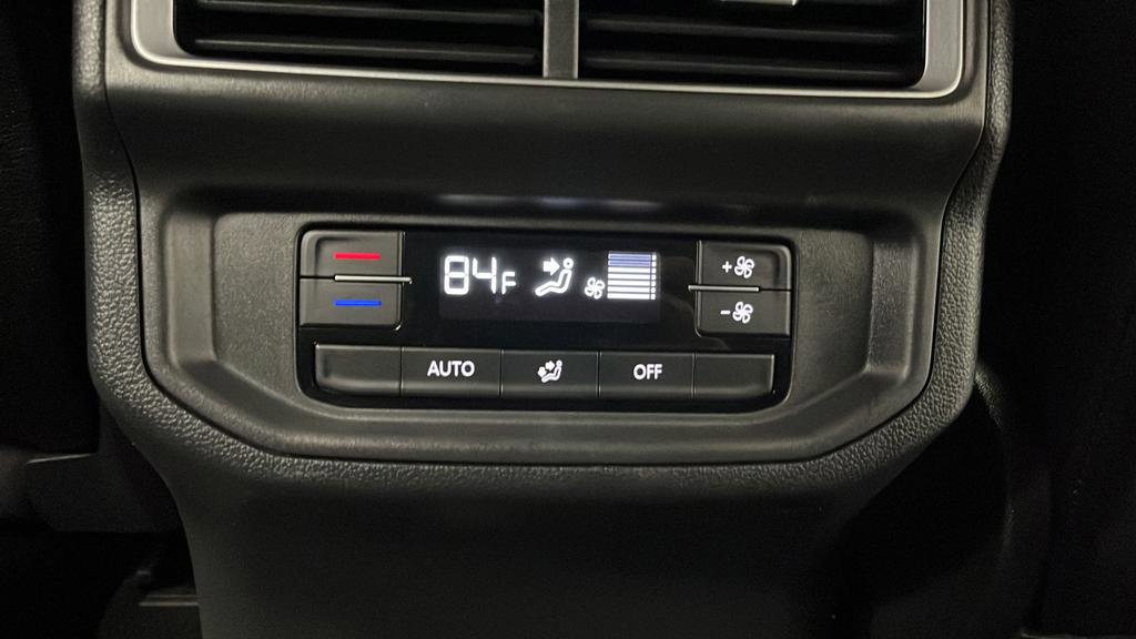 Used 2024 Volkswagen Atlas SE AWD/4WD image 33