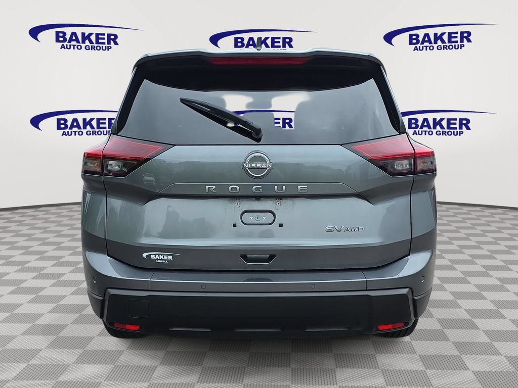 Used 2024 Nissan Rogue SV AWD/4WD image 4