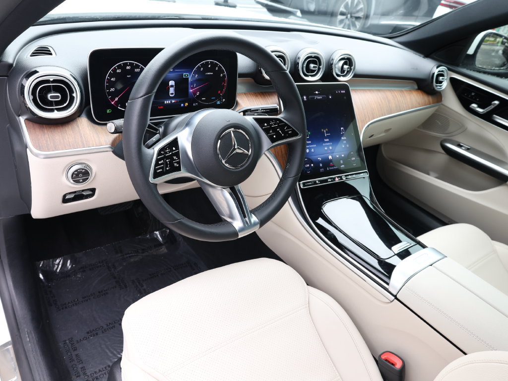 Used 2023 Mercedes-Benz C 300 Sedan image 17