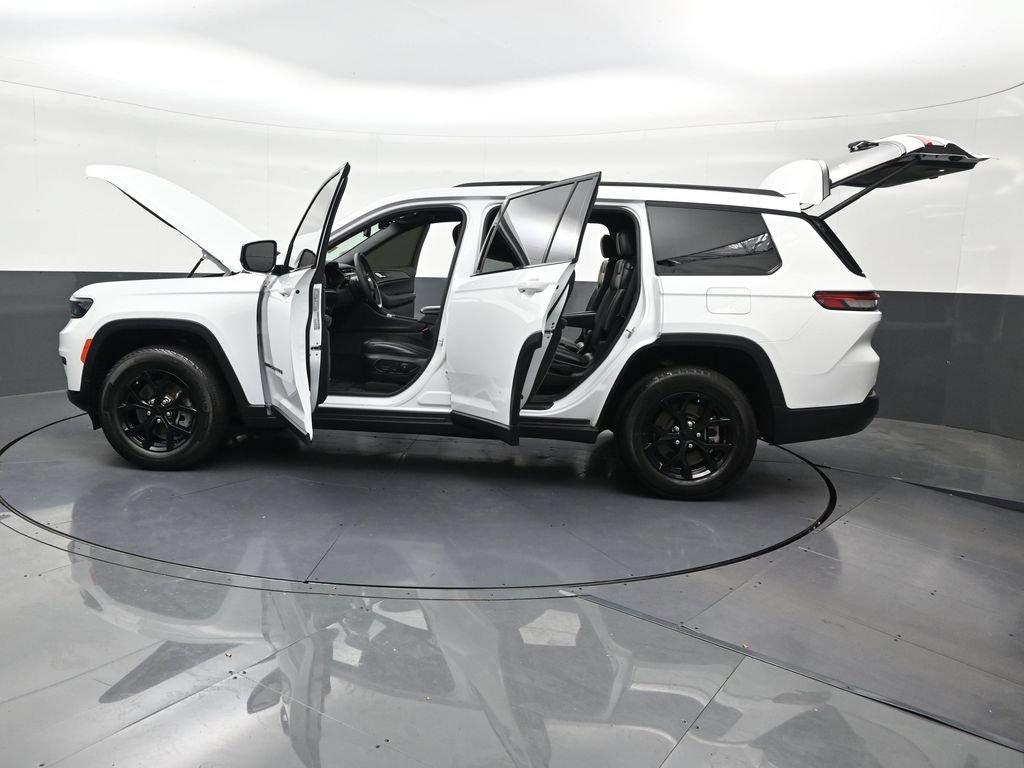 Used 2024 Jeep Grand Cherokee L Altitude AWD/4WD image 38