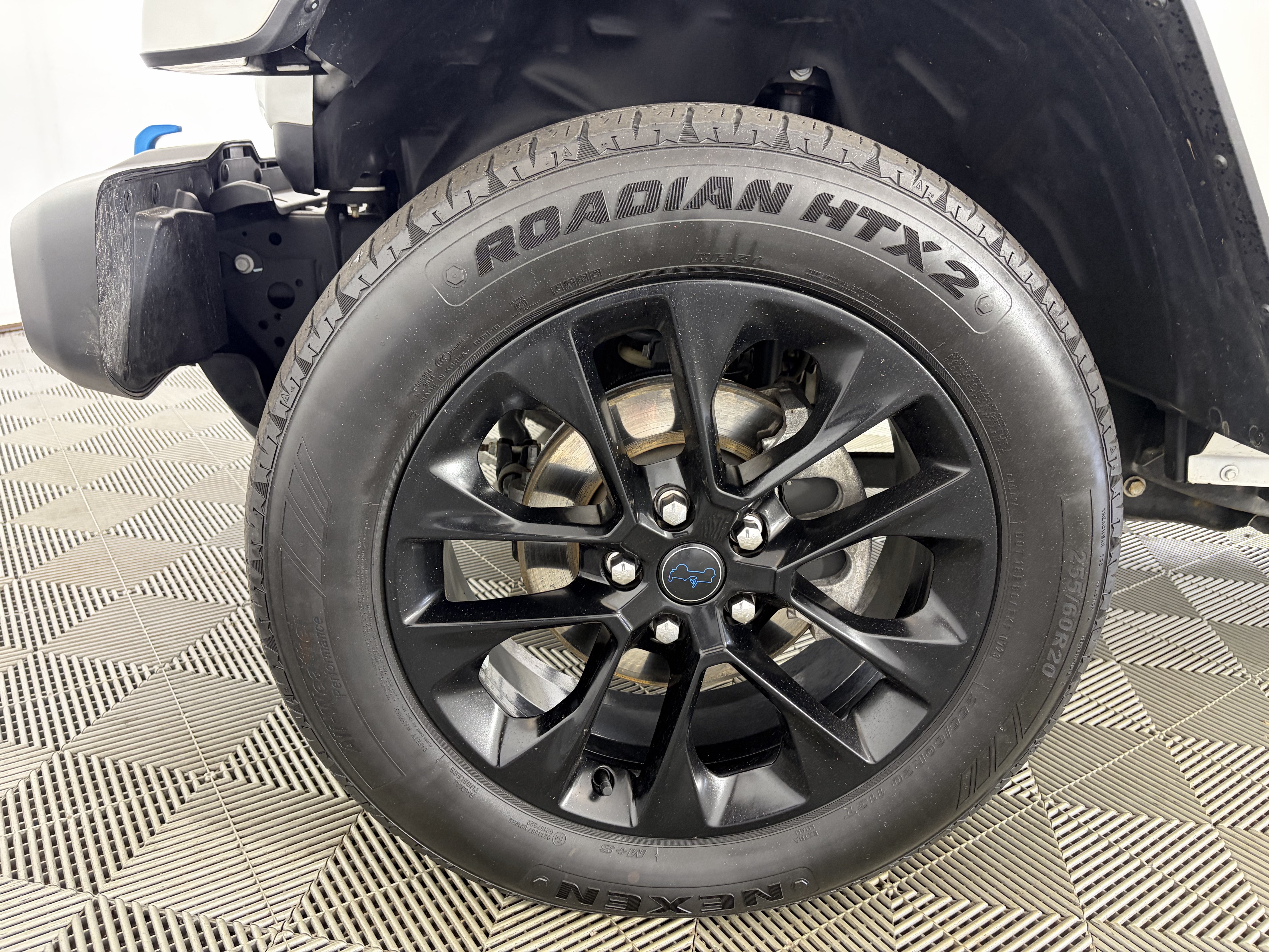 Used 2024 Jeep Wrangler Unlimited Sahara AWD/4WD image 13
