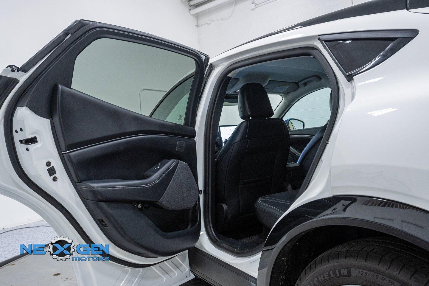 Used 2024 Ford Mustang Mach-E Premium image 24