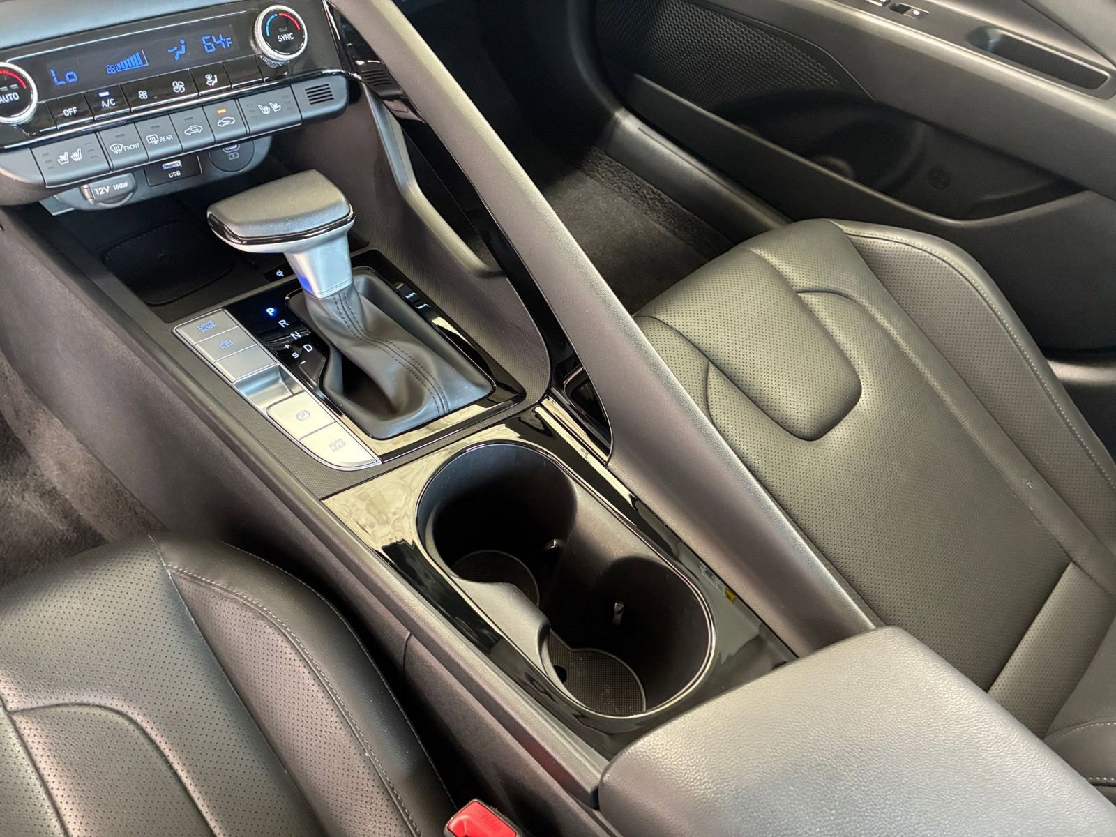 Used 2025 Hyundai Elantra Limited image 43