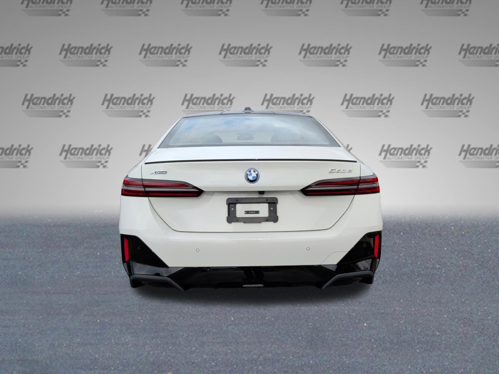 Certified 2025 BMW 550e xDrive w/ Executive Package image 8
