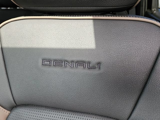 New 2026 GMC Canyon Denali AWD/4WD image 19
