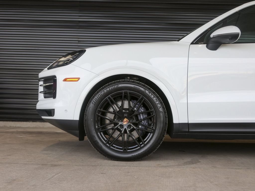 New 2026 Porsche Cayenne AWD/4WD image 13