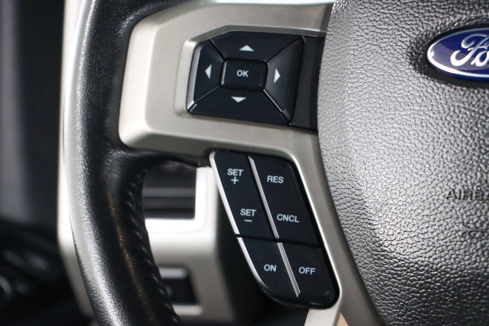 Used 2022 Ford F250 Lariat w/ Lariat Ultimate Package image 14