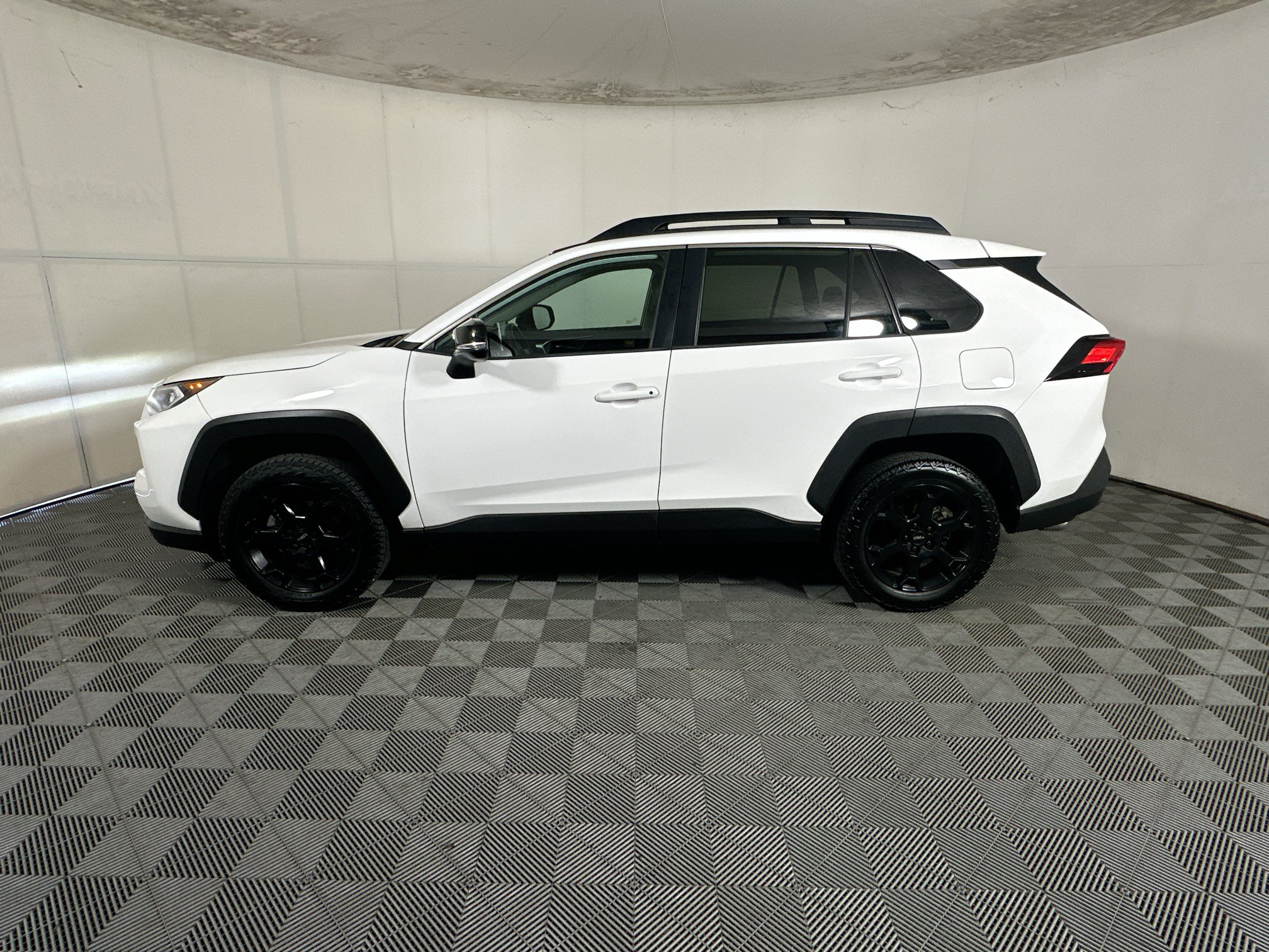 Used 2020 Toyota RAV4 TRD Off-Road w/ TRD Off-Road Weather Package AWD/4WD image 6