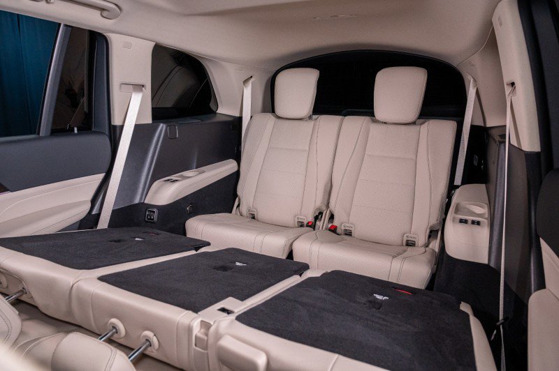 New 2026 Mercedes-Benz GLS 450 4MATIC image 30