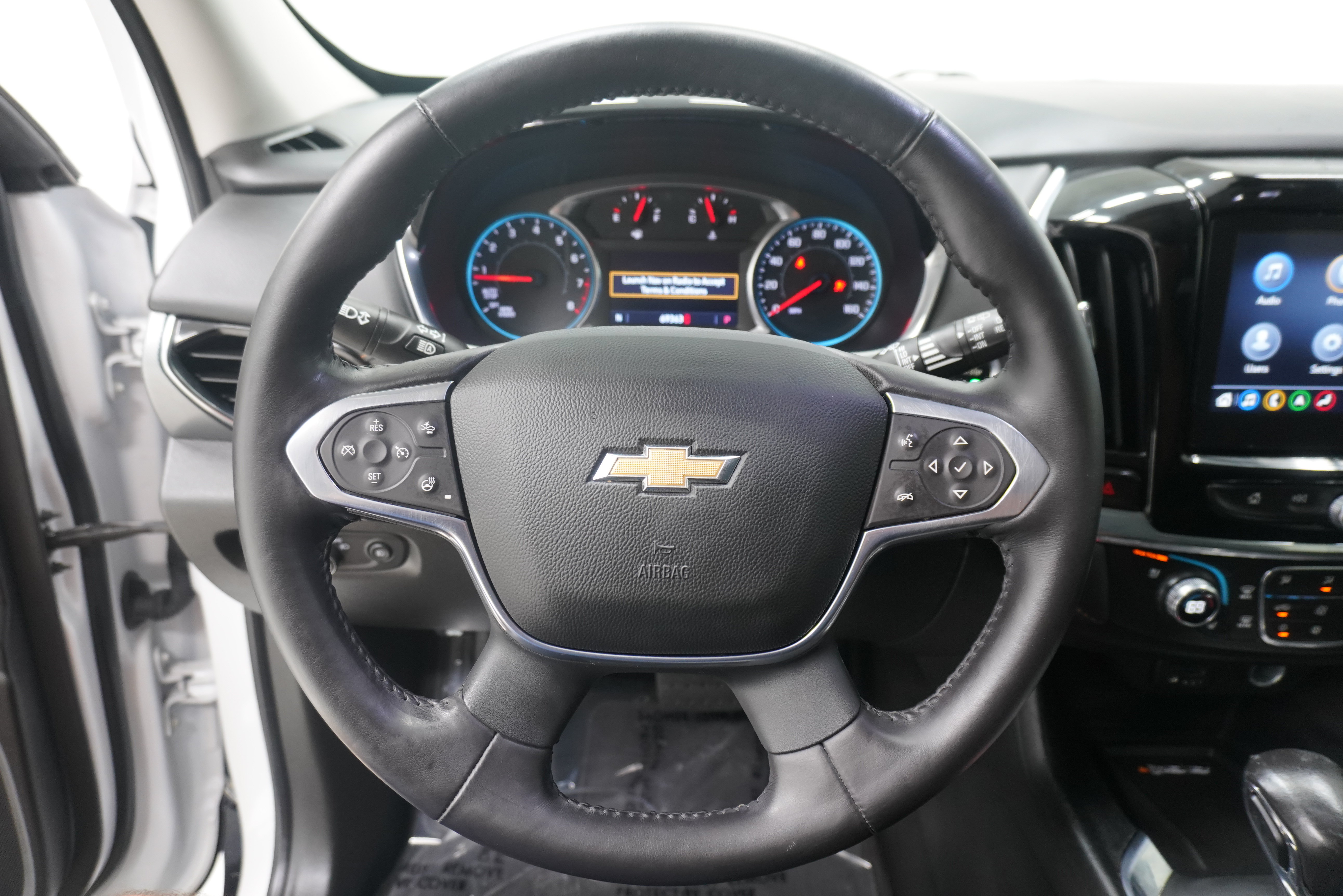 Used 2021 Chevrolet Traverse Premier w/ Redline Edition FWD image 19