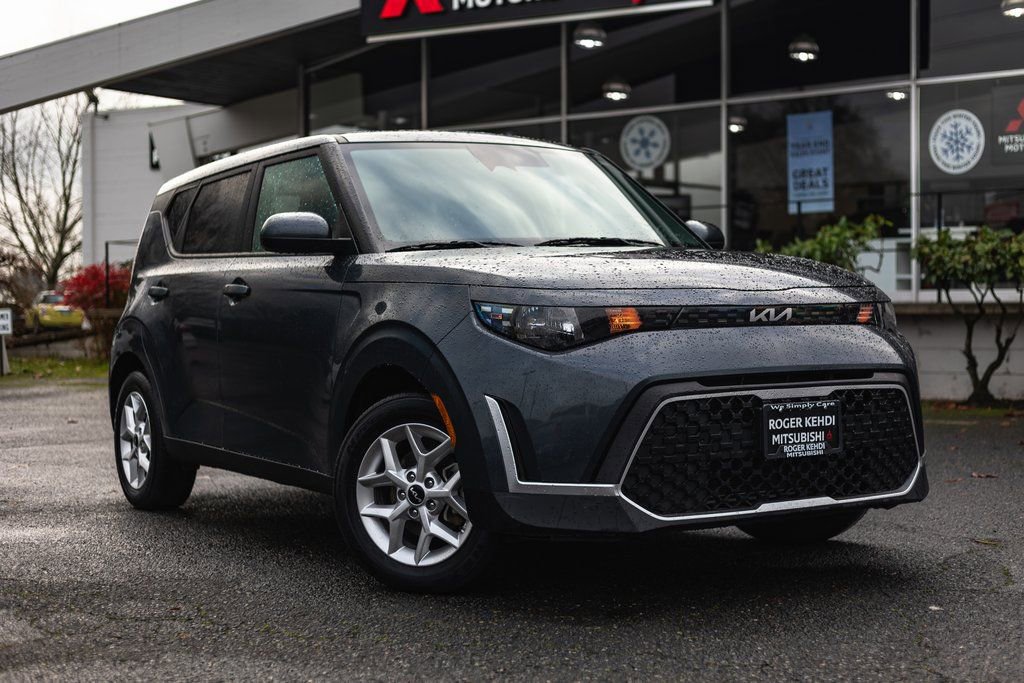 Used 2024 Kia Soul LX w/ Option Group 015 image 1