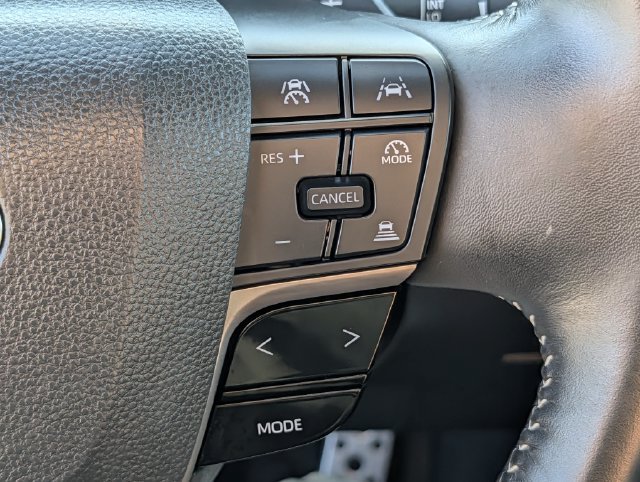 Used 2025 Toyota Camry SE FWD image 20