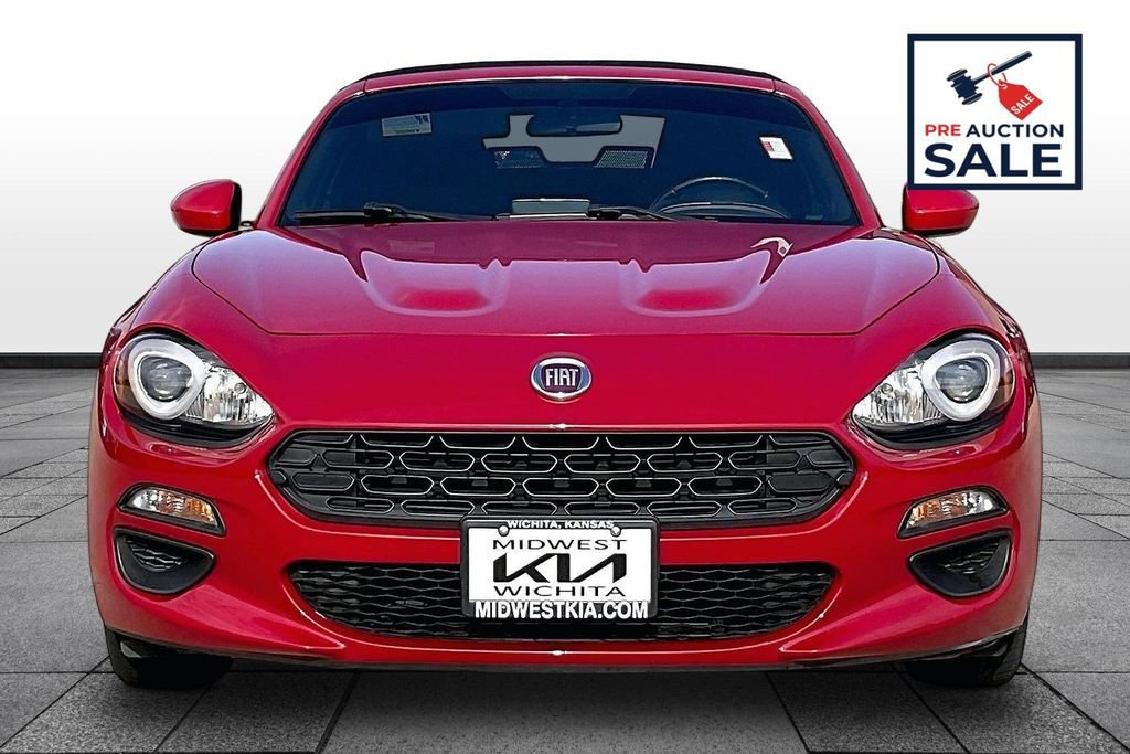 Used 2018 FIAT 124 Spider Classica w/ Technology & Siriusxm Group RWD image 3