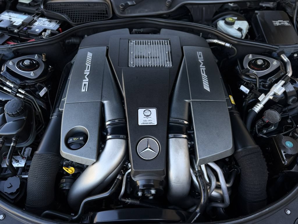 Used 2012 Mercedes-Benz CL 63 AMG image 30