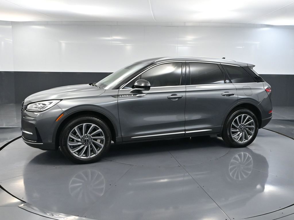 Used 2024 Lincoln Corsair Reserve w/ Towing Package image 11