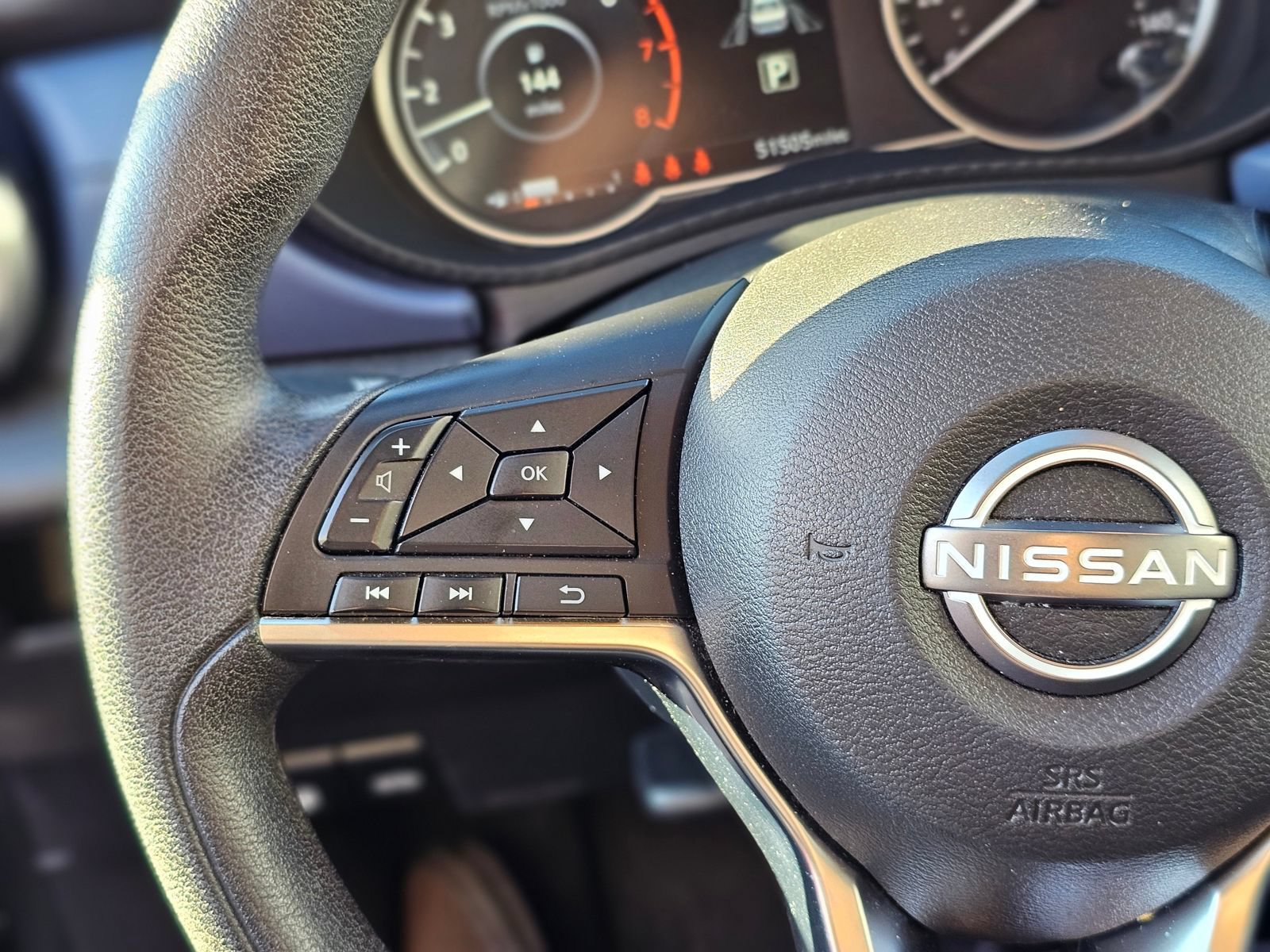 Used 2024 Nissan Versa SV FWD image 17