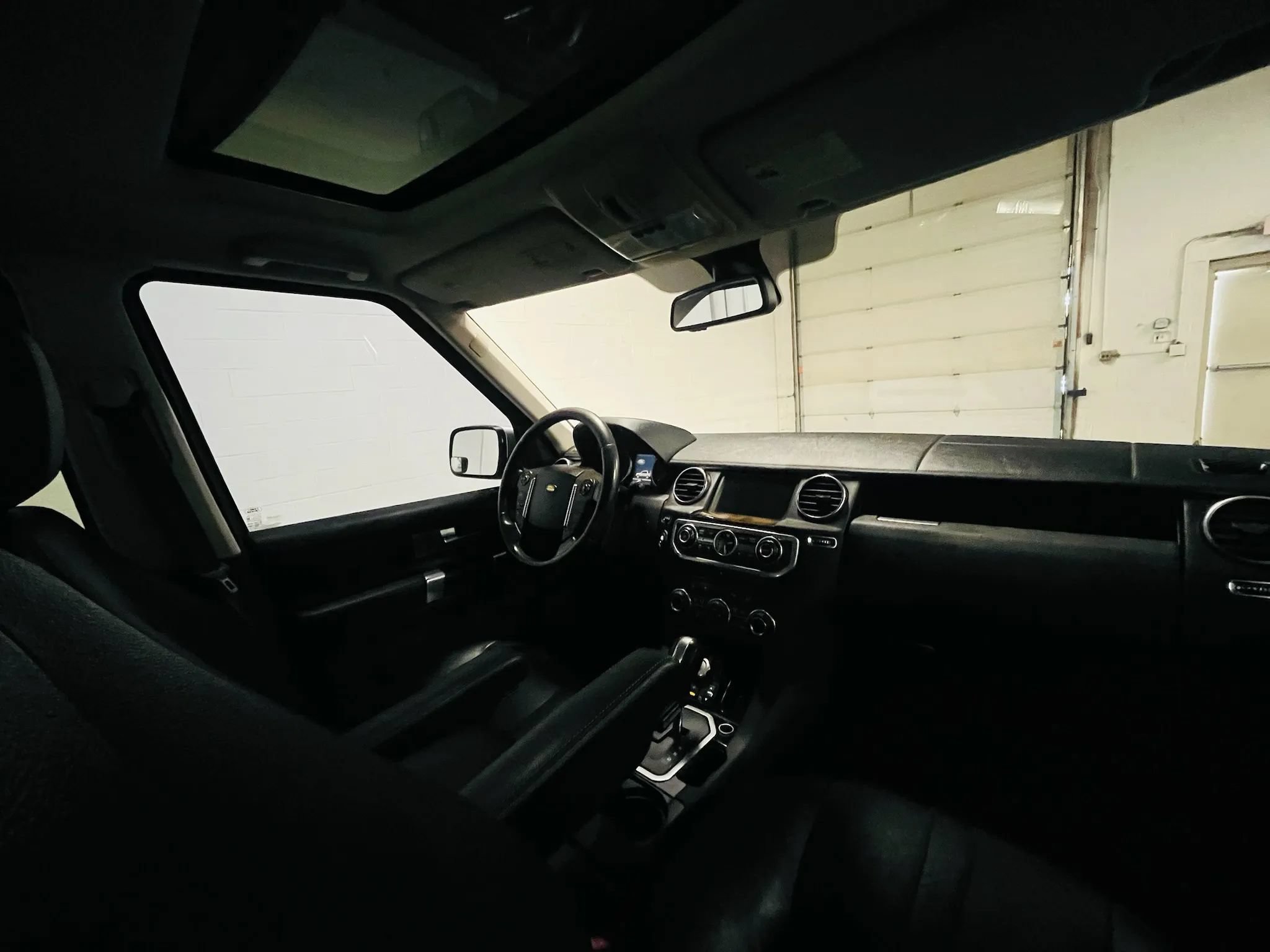 Used 2010 Land Rover LR4 HSE AWD/4WD image 13
