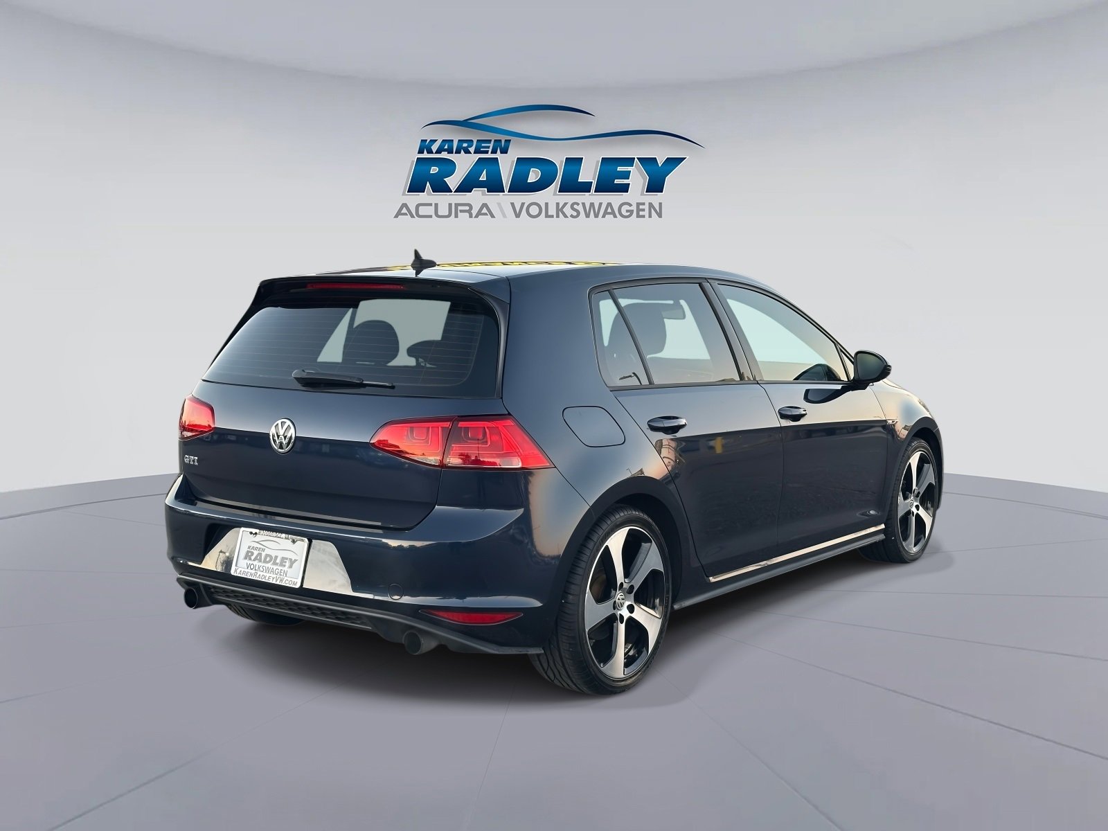 Used 2016 Volkswagen GTI S image 2