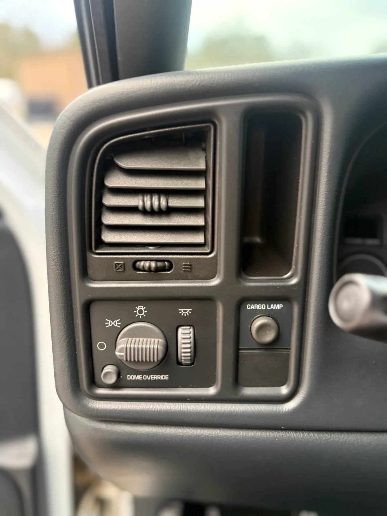 Used 2002 Chevrolet Silverado 1500 LS w/ Heavy Duty Suspension Pkg RWD image 33