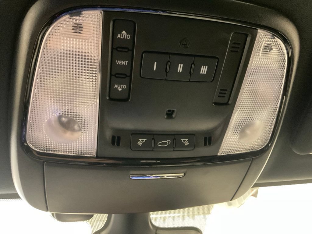 Used 2024 Dodge Durango GT AWD/4WD image 22