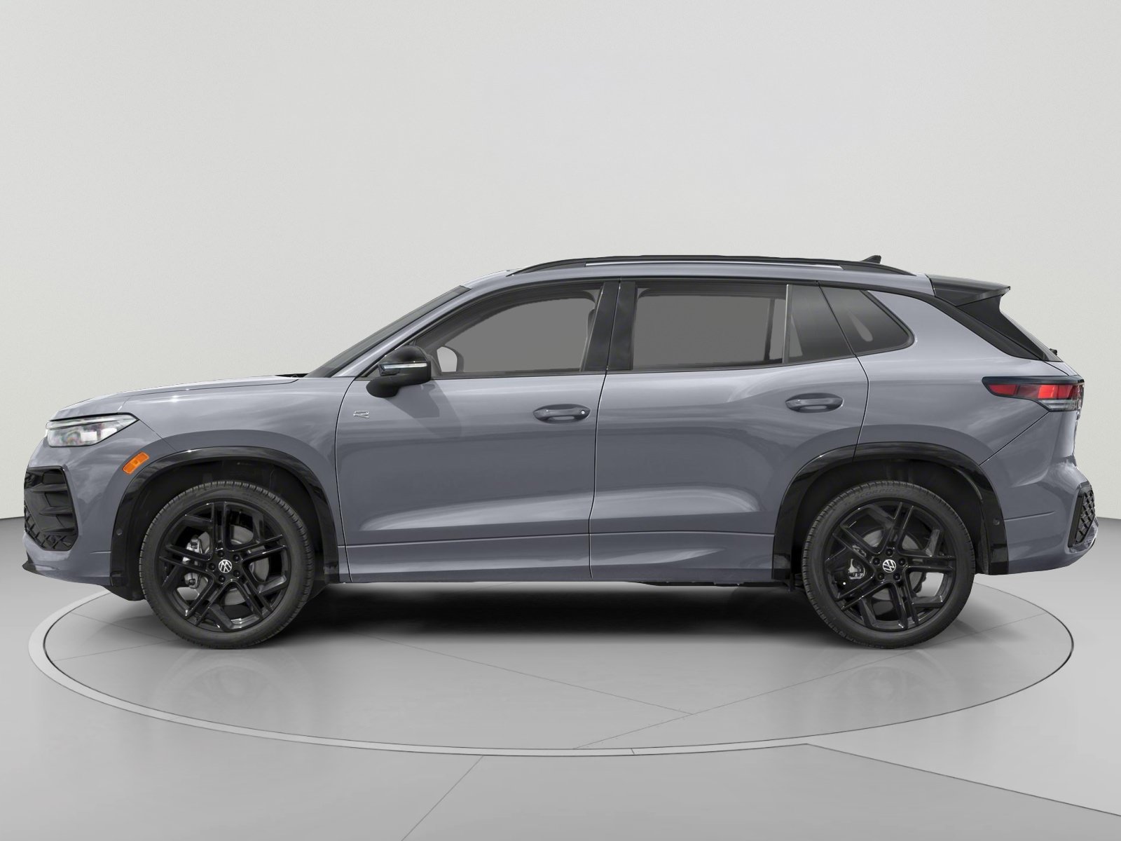 New 2026 Volkswagen Tiguan SE R-Line AWD/4WD image 3