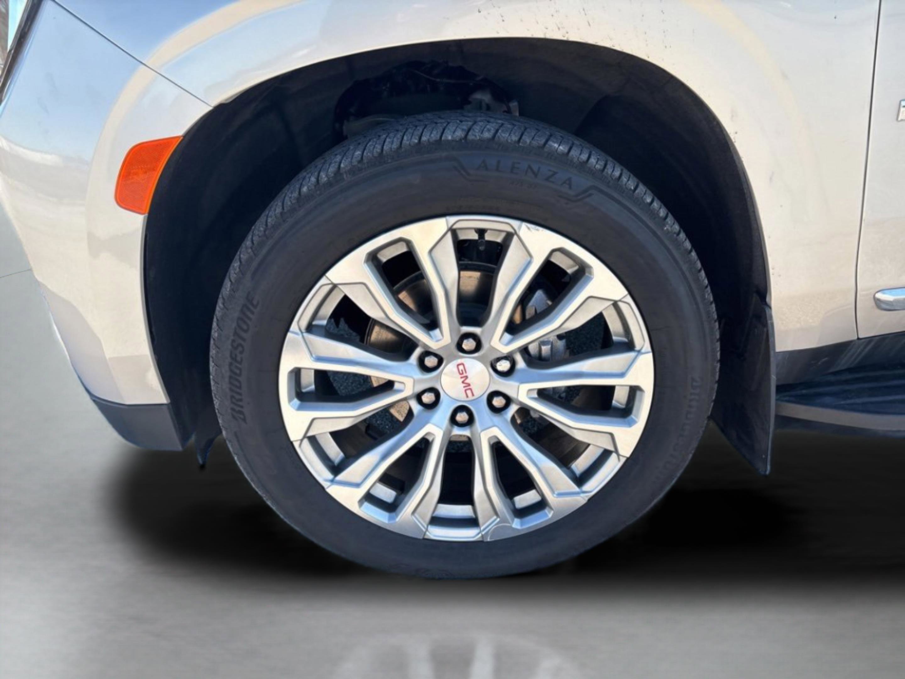 Used 2023 GMC Yukon XL Denali image 51