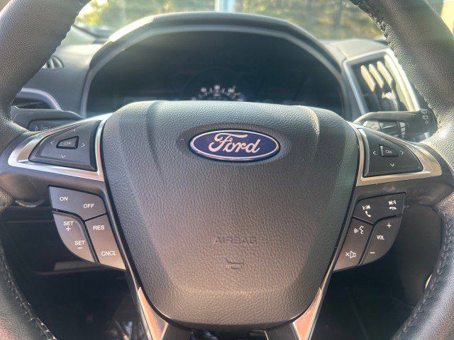 Used 2022 Ford Edge SEL w/ Convenience Package image 14