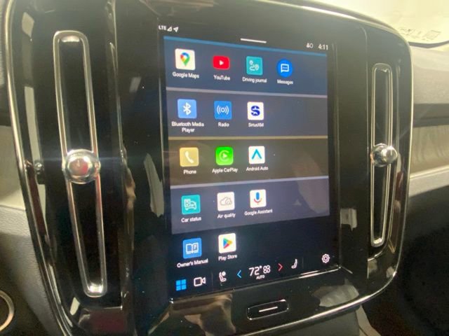 Certified 2025 Volvo XC40 B5 Ultra image 22