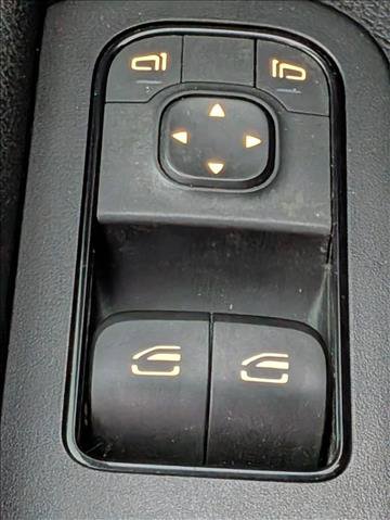 Used 2022 Mercedes-Benz Sprinter 2500 w/ Dashboard Charging Package image 16