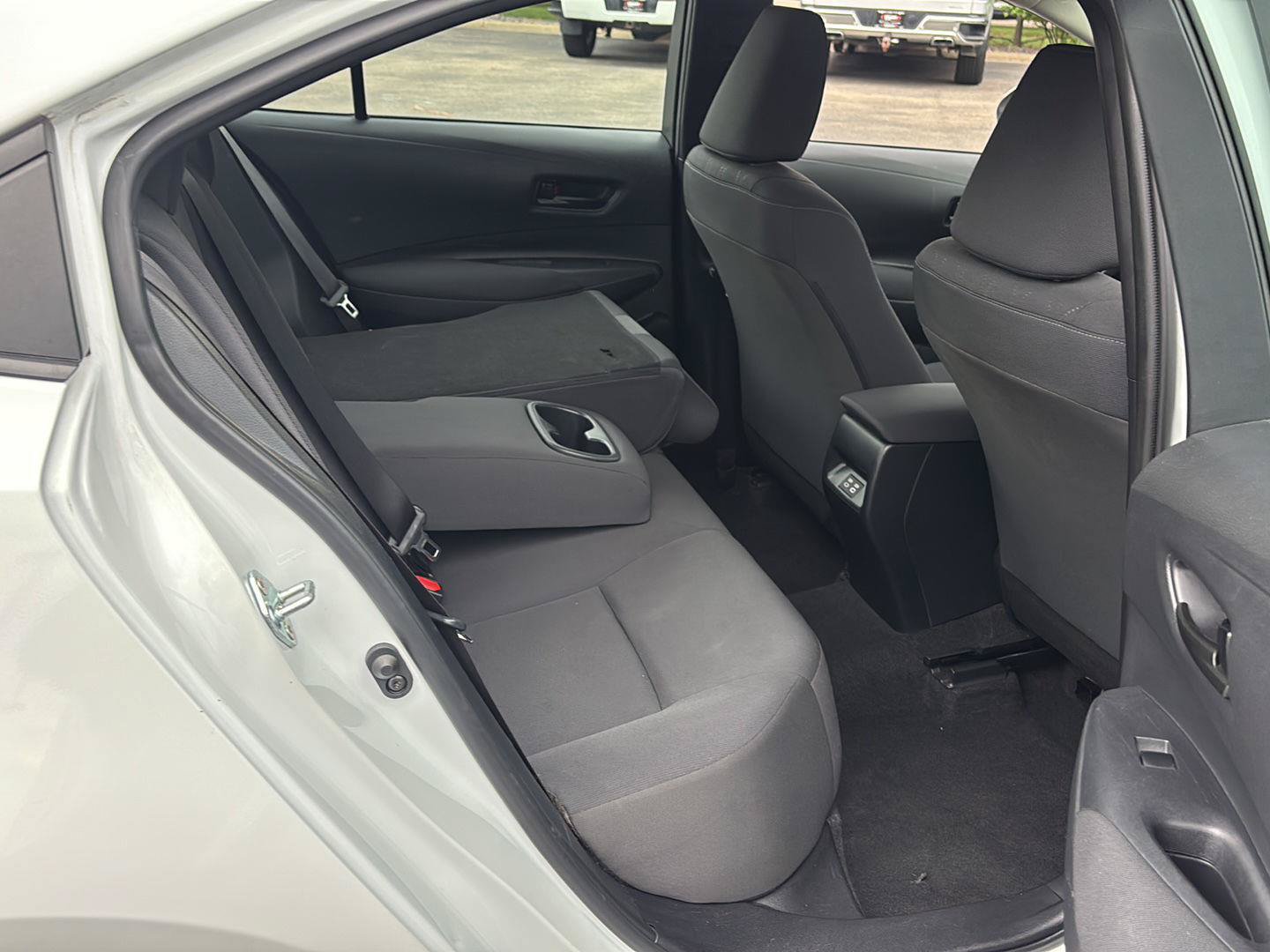 Used 2024 Toyota Corolla LE FWD image 15