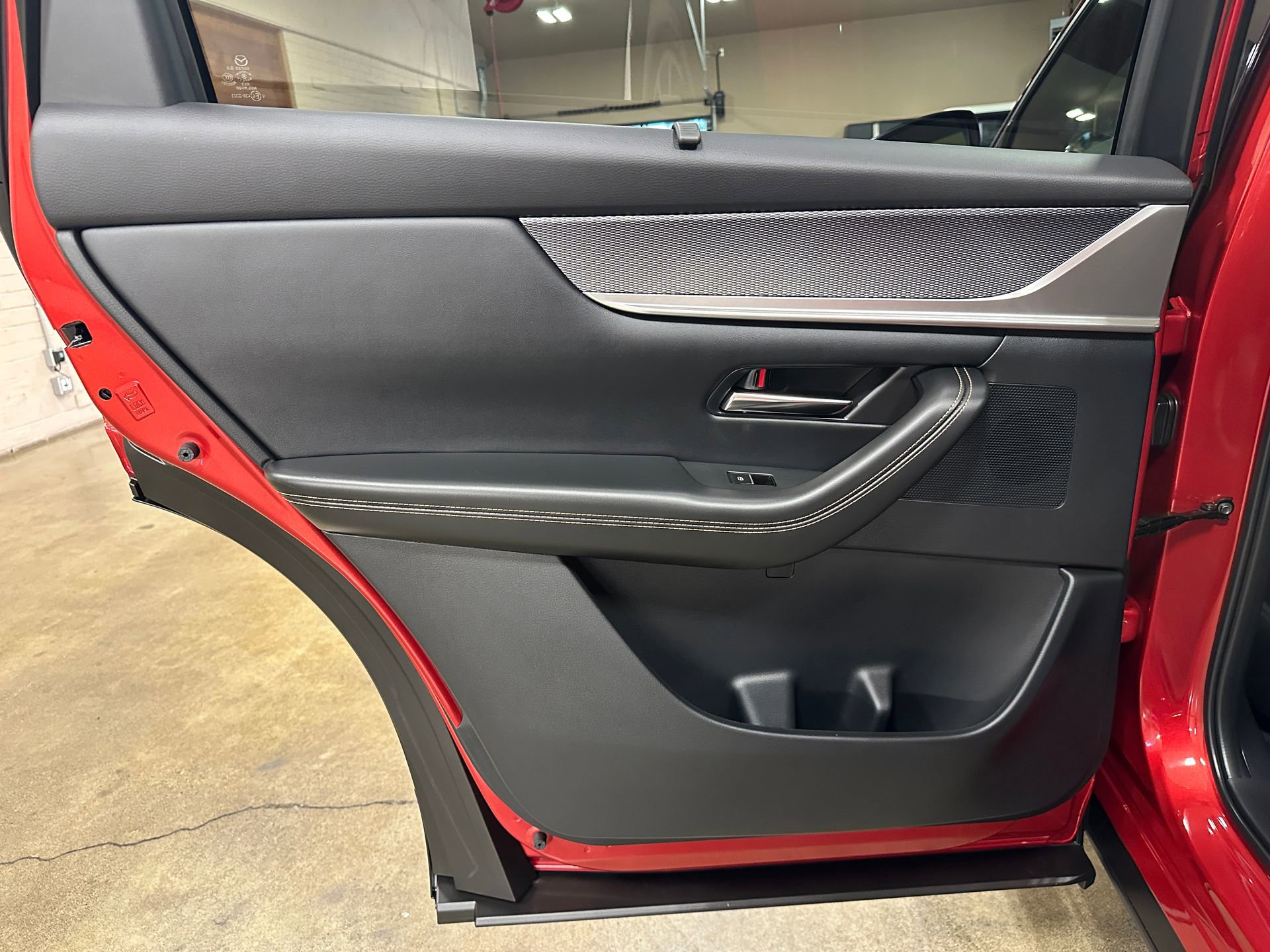 Used 2025 MAZDA CX-70 3.3 Turbo w/ Premium Plus Pkg AWD/4WD image 21