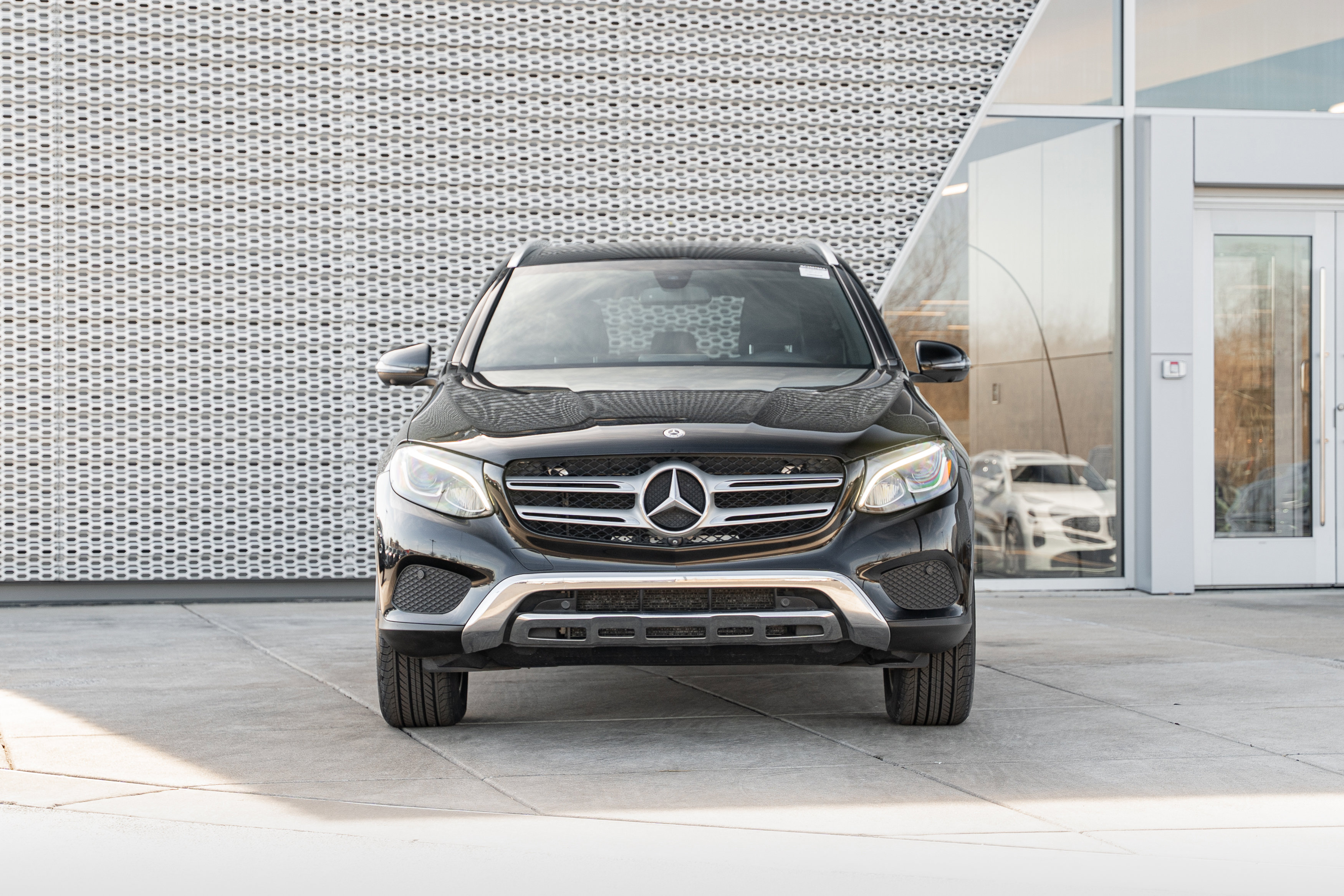 Used 2019 Mercedes-Benz GLC 300 4MATIC image 35