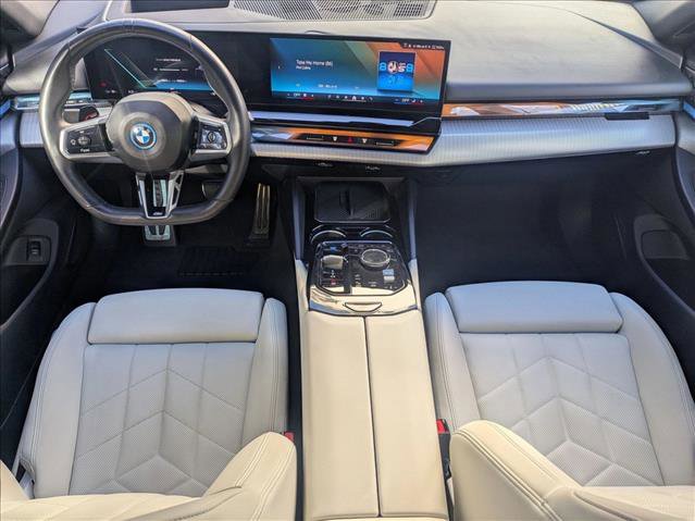 Certified 2024 BMW i5 eDrive40i w/ M Sport Package image 18