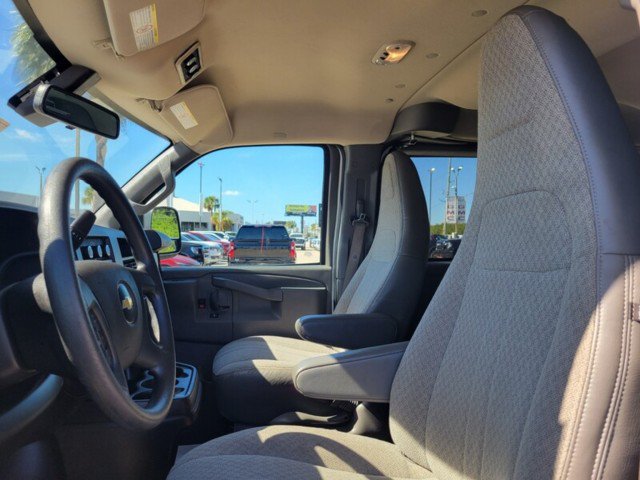 Used 2021 Chevrolet Express 3500 LT w/ LT Preferred Equipment Group RWD image 13
