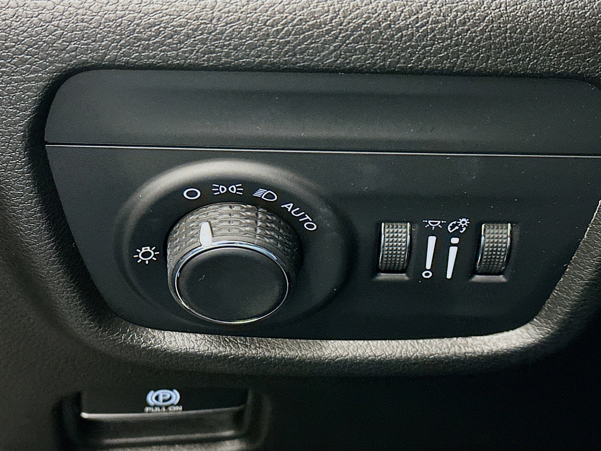 Used 2022 Jeep Grand Cherokee Altitude image 17