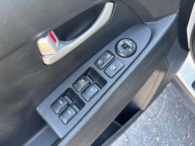 Used 2015 Kia Sportage LX image 12