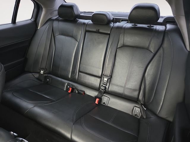 Used 2017 Alfa Romeo Giulia AWD w/ Sport Appearance Package image 13