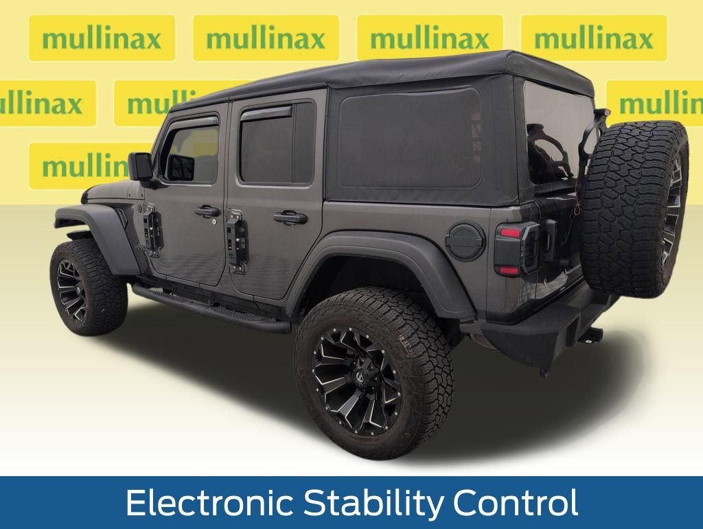 Used 2023 Jeep Wrangler Willys image 9