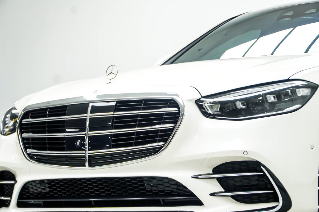 Used 2023 Mercedes-Benz S 500 4MATIC image 2