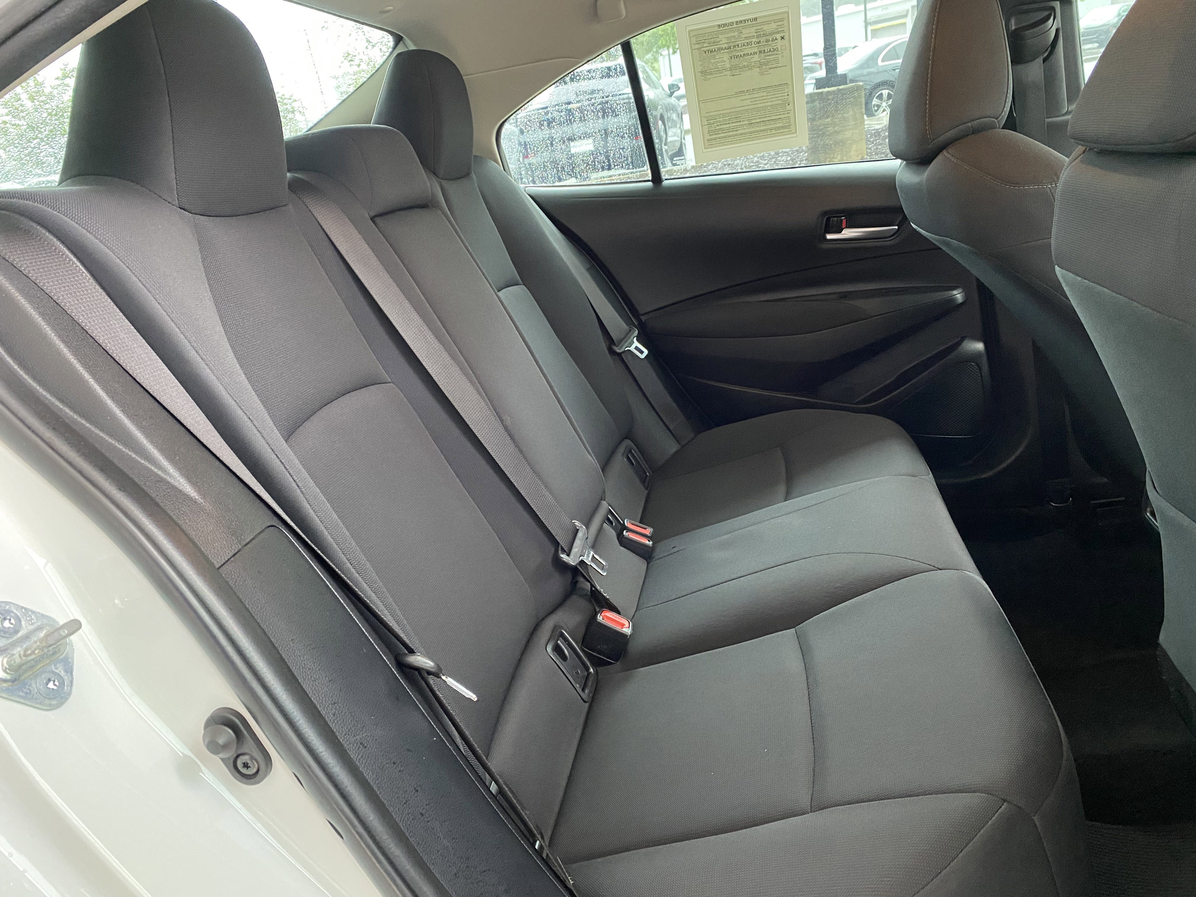 Used 2021 Toyota Corolla LE FWD image 32